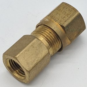 SHORT NUT CONNECTOR 3/8 X 1/8 F